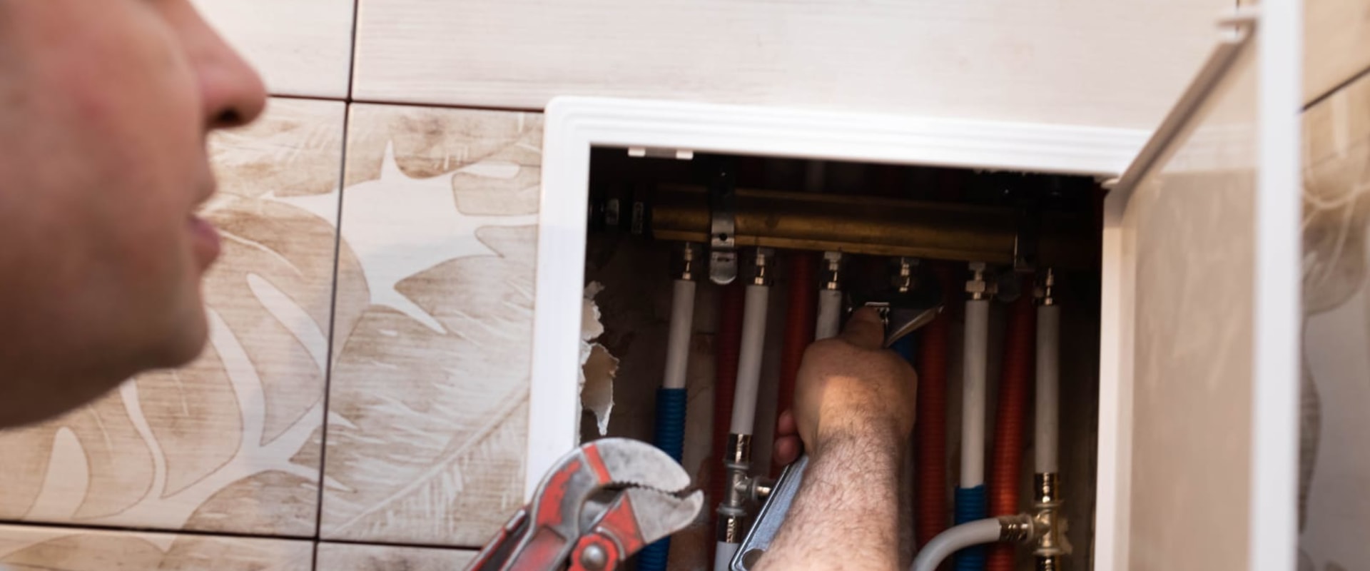 Advantages Of Hiring Professional Plumbers In Denton For Your Gas Plumbing System